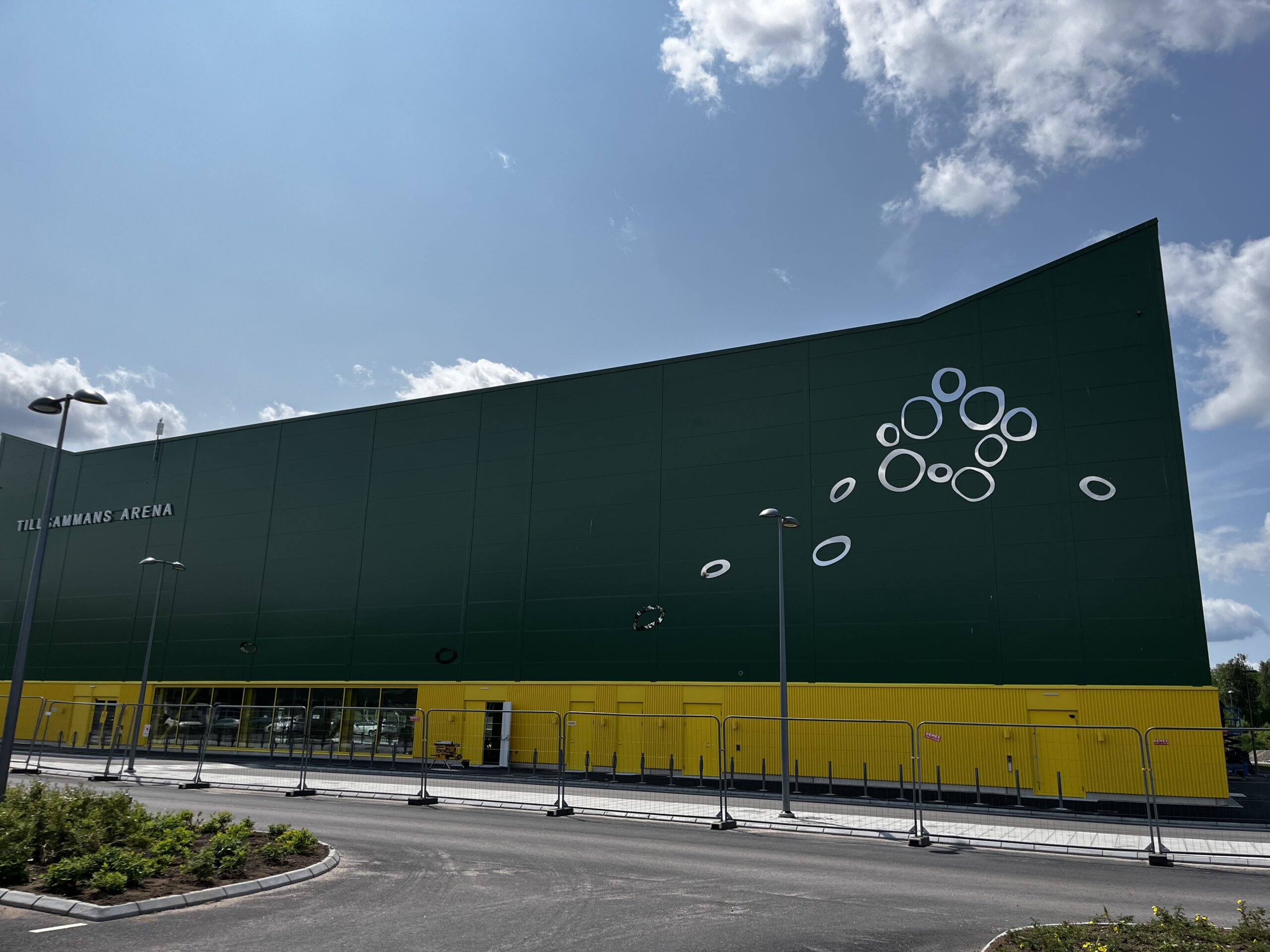 Vägg med dekoration